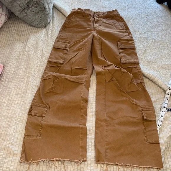 Tan Cropped Wide Leg Cargo Pants xs - Picture 1 of 6